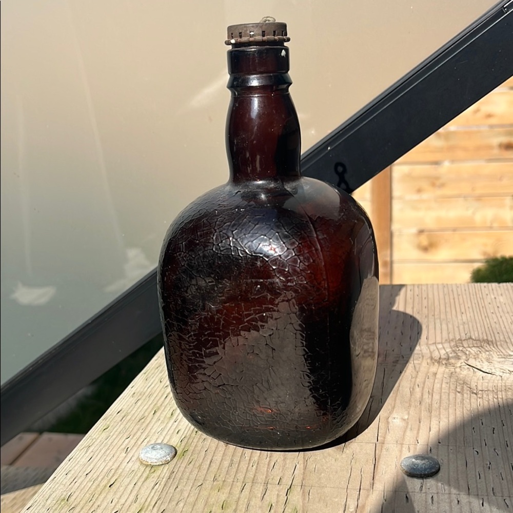 1960’s Grand Old Parr Scotch Whiskey - Brown Glass Bottle - Picture 2 of 4